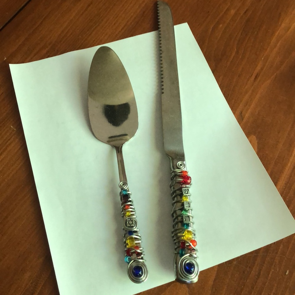 Jillery Cake Server & Bread Knife Jeweled by Jill Fagin-Shabbat Sabbath Beaded